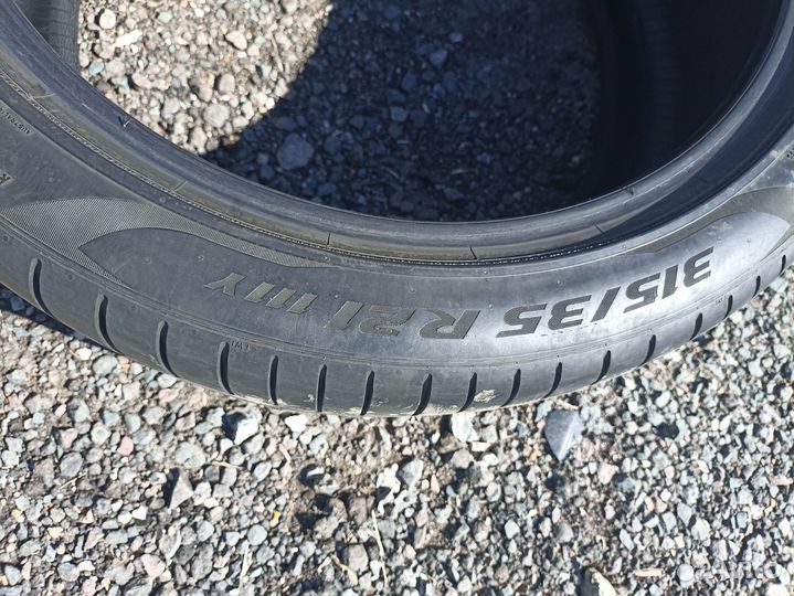 Pirelli P Zero PZ4 31.5/35 R21