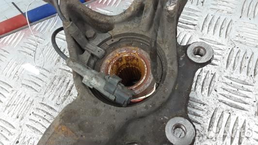 Ступица передняя левая peugeot 5008 (8UK17K901)