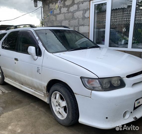 Nissan R Nessa, 1998