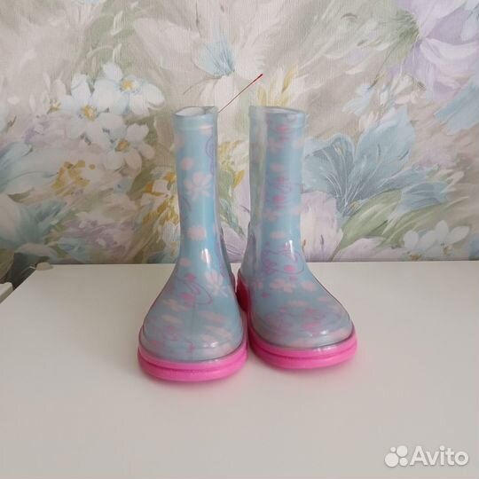 Резиновые сапожки, новые, 13,5 размер