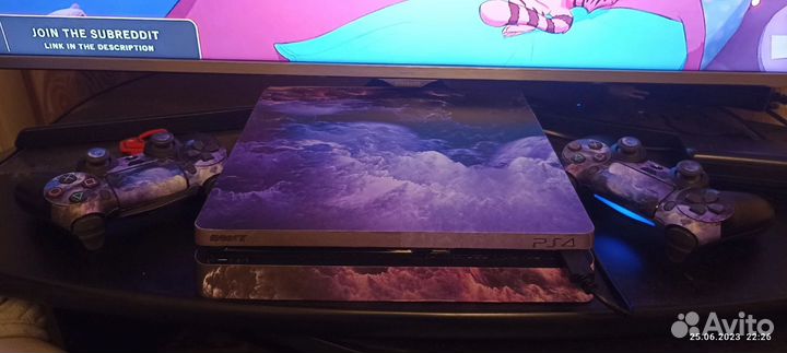 Sony PlayStation 4 slim с играми