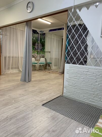 Хатха йога тренер / студия йоги