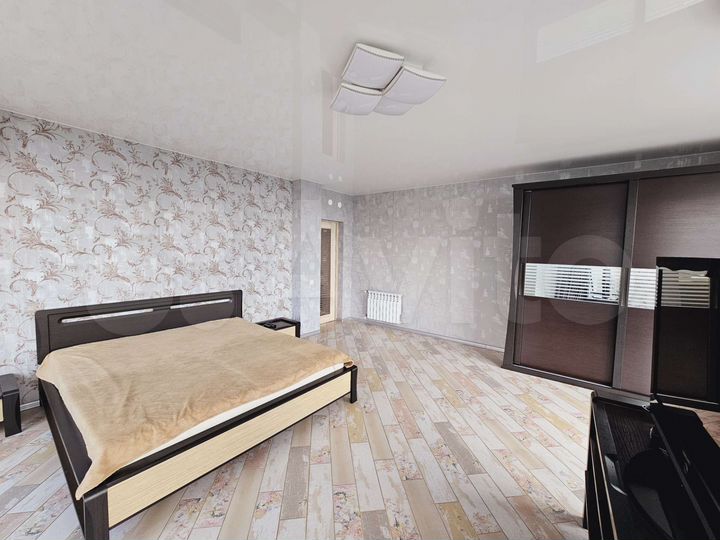 2-к. квартира, 65 м², 2/3 эт.