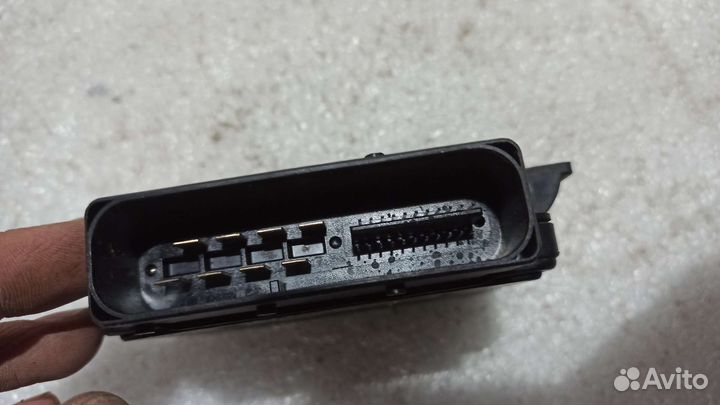 Блок управления ручником Audi a8 D3