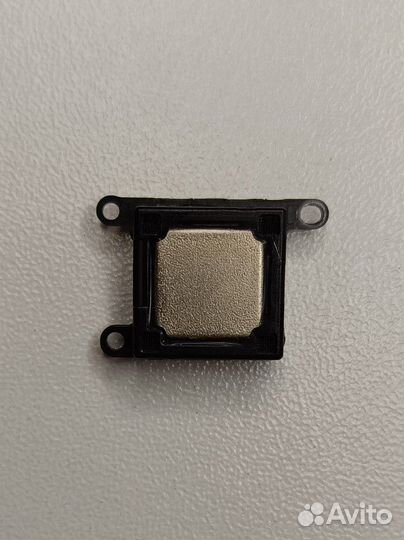 Слуховой динамик на iPhone 8 Plus