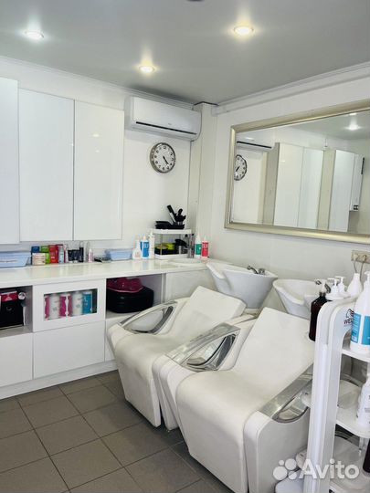 Парикмахерское кресло в аренду