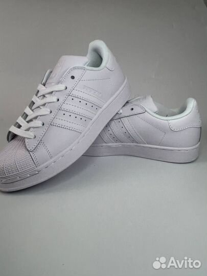 Adidas superstar белые