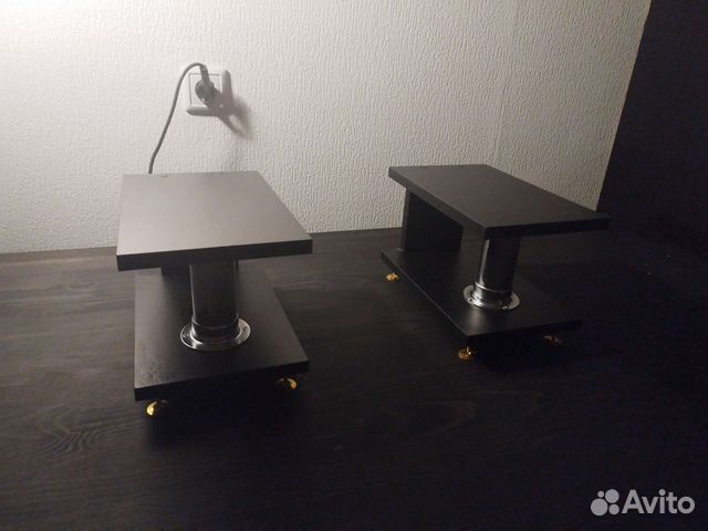 Стойки для студийных мониторов / акустики