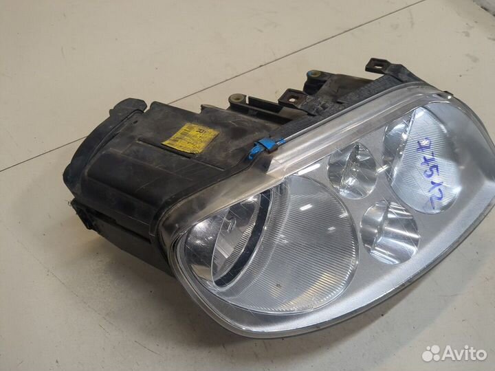 Фара (передняя) правая Volkswagen Caddy