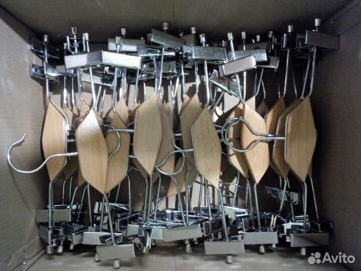 Вешалки плечики деревянные