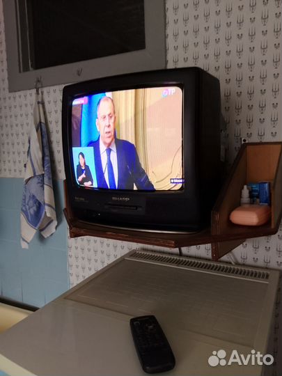 Телевизор бу Sharp 32 дюйма