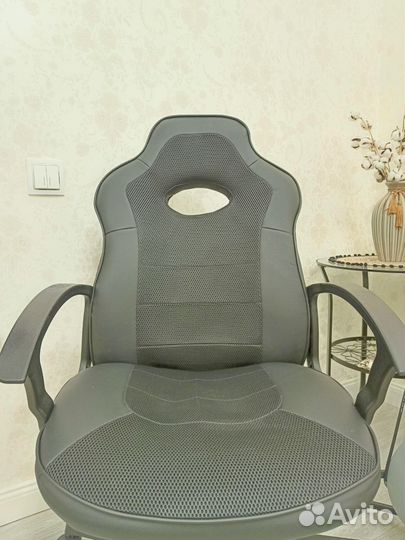 Компьютерное кресло