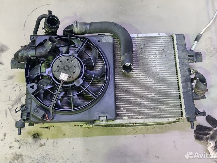 Опель астра н Зафира в кассета радиаторов 1.7cdti