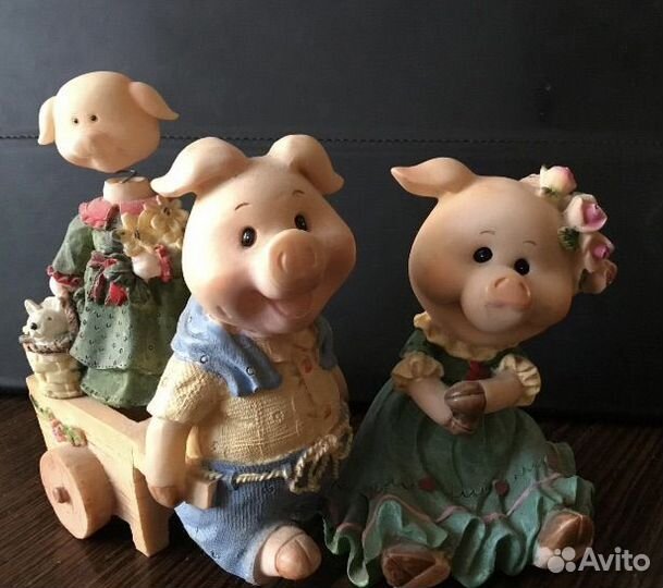 Фигурки свинок