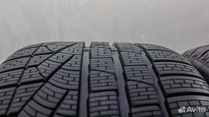 Pirelli Winter Sottozero 240 Serie II 255/40 R18 95V