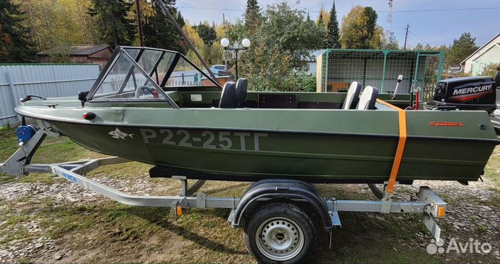 Продам лодку Крым