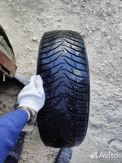 Marshal WinterCraft SUV Ice WS31 215/60 R17 96H