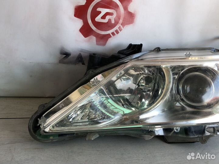 Toyota Camry V50 Фара левая