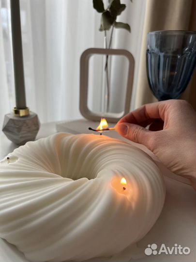 Гигантская свеча с тремя фитилями
