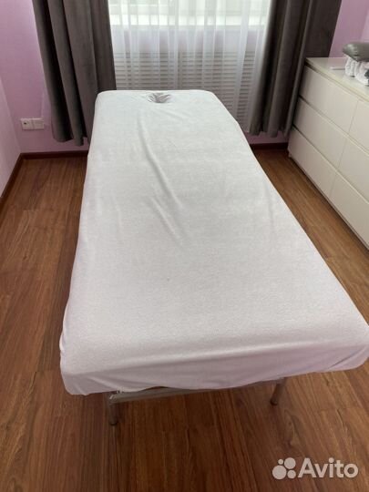 Чехол на кушетку махровый с вырезом