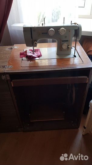 Швейная машина Подольск 142