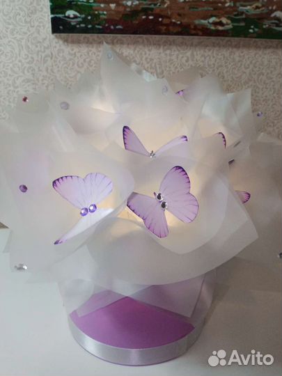 Ночник. Букет из бабочек в коробке
