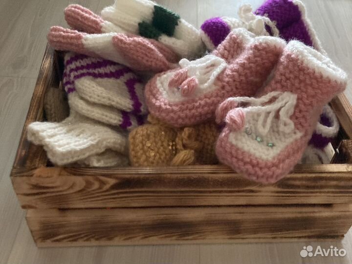 Лот.Носки пинетки вязаные. В ящике