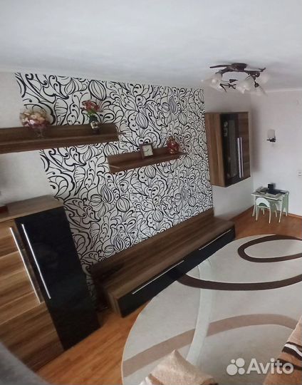 Стенка в гостиную