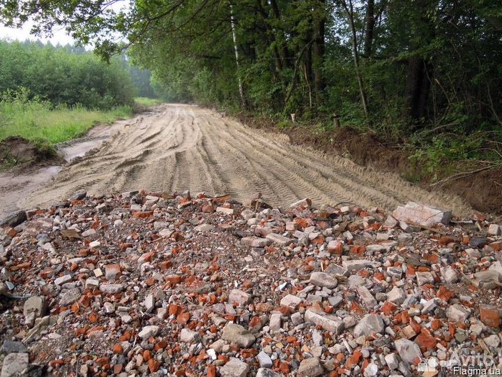 Бой кирпича с доставкой (самосвалом)