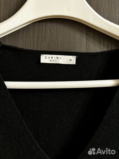 Свитер с разрезом Zarina 46