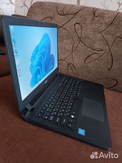 Ноутбук Acer Aspire E5-573G-31V3