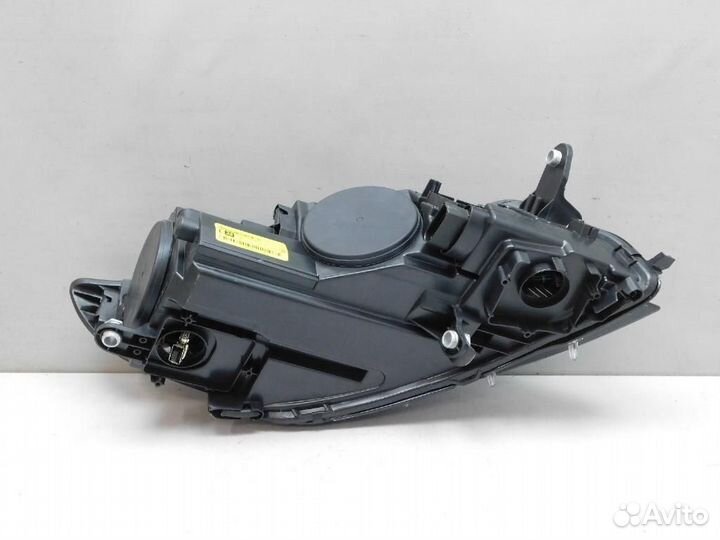 Фара левая Volkswagen Passat CC