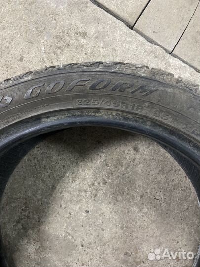 Goform Frozenero 225/45 R18
