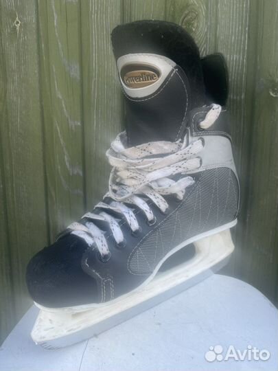 Коньки хоккейные ссм