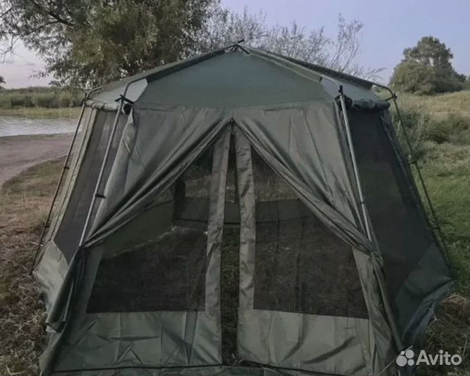 Туристическая палатка с антимоскитной сеткой