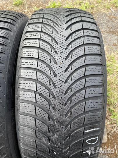 Michelin Alpin A4 215/60 R16