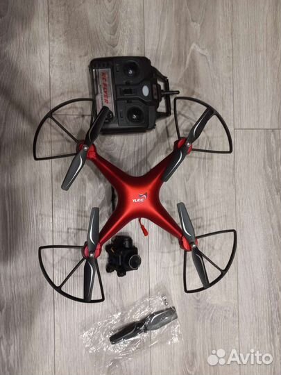 Квадрокоптер с камерой