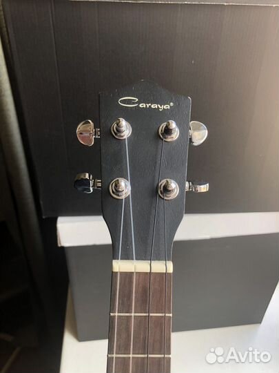 Укулеле тенор