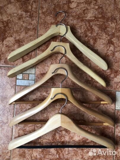 Вешалки плечики деревянные