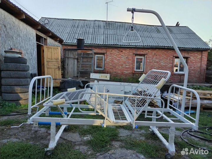 Медицинская кровать для лежачих больных