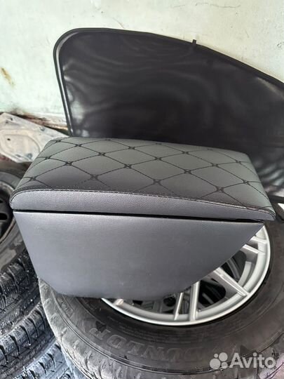 Подлокотник для skoda rapid