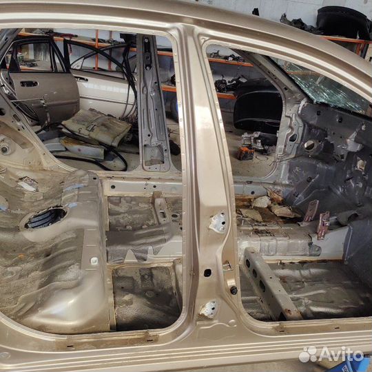 Центральная стойка кузова правая Chevrolet Lacetti