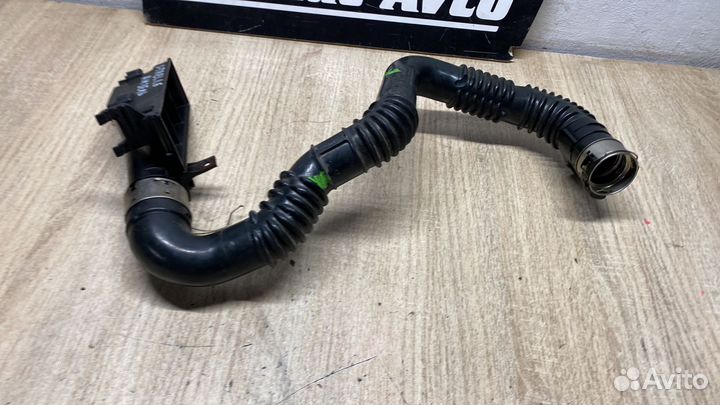 Патрубок Интеркулера Nissan Qashqai 11 1.6 R9M