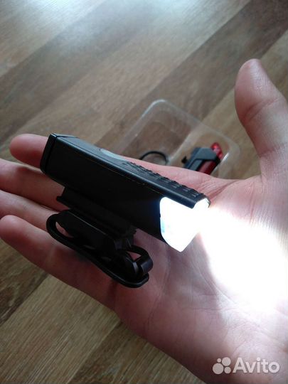 Фонарик на велосипед комплект