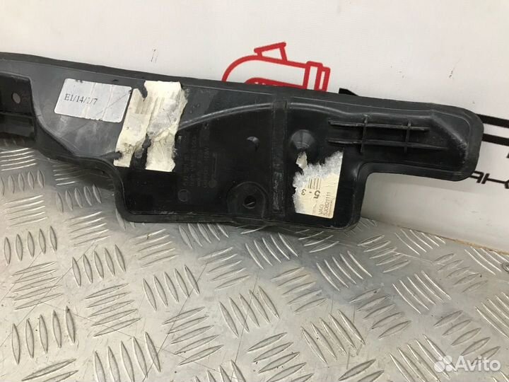 Б/У пыльник крыла передний левый Skoda Fabia 542