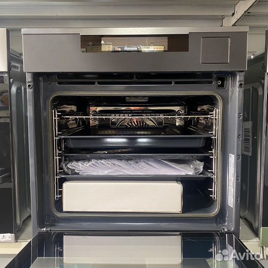 Духовой шкаф electrolux новый