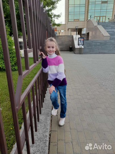 Свитер для девочки