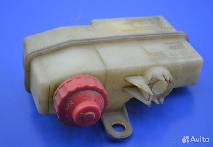 Бачок главного цилиндра сцепления MAN TGA 18.440