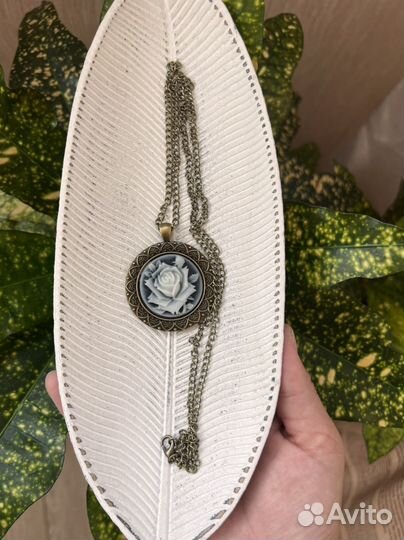 Камея на цепочке колье ожерелье бусы