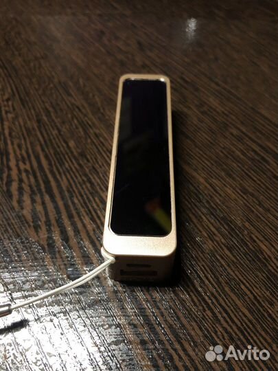 Портативное зарядное устройство